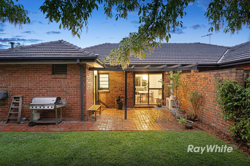 Photo - 8 Bute Street, Murrumbeena VIC 3163 - Image 9