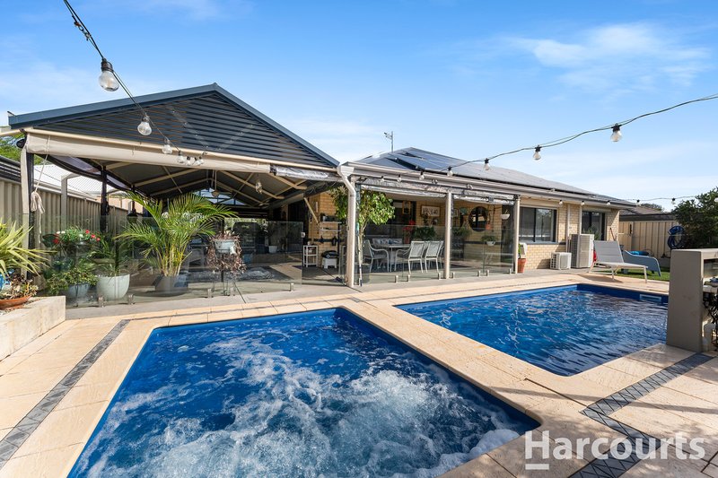 Photo - 8 Calder Nook, Lakelands WA 6180 - Image 2