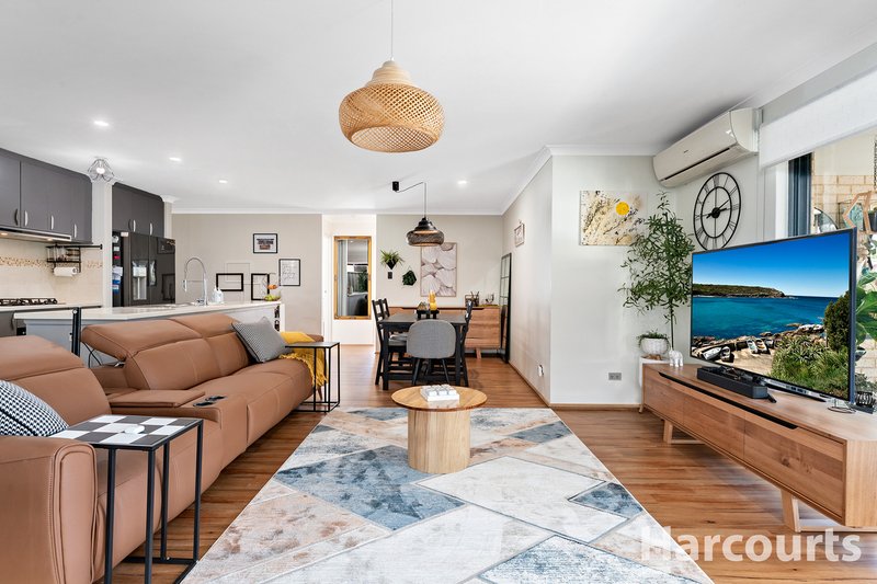 Photo - 8 Calder Nook, Lakelands WA 6180 - Image 3