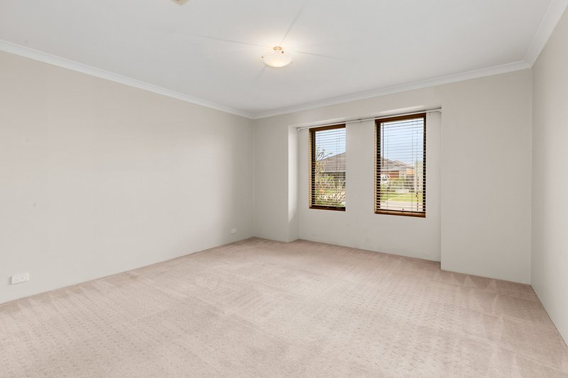 Photo - 8 Calgary Street, Southern River WA 6110 - Image 3