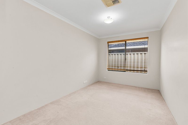 Photo - 8 Calgary Street, Southern River WA 6110 - Image 20