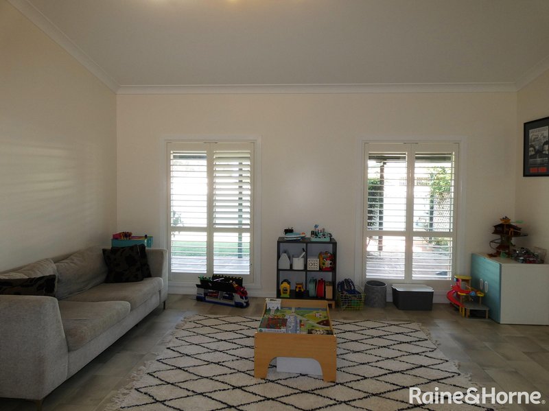 Photo - 8 Callaille Avenue, Moree NSW 2400 - Image 5