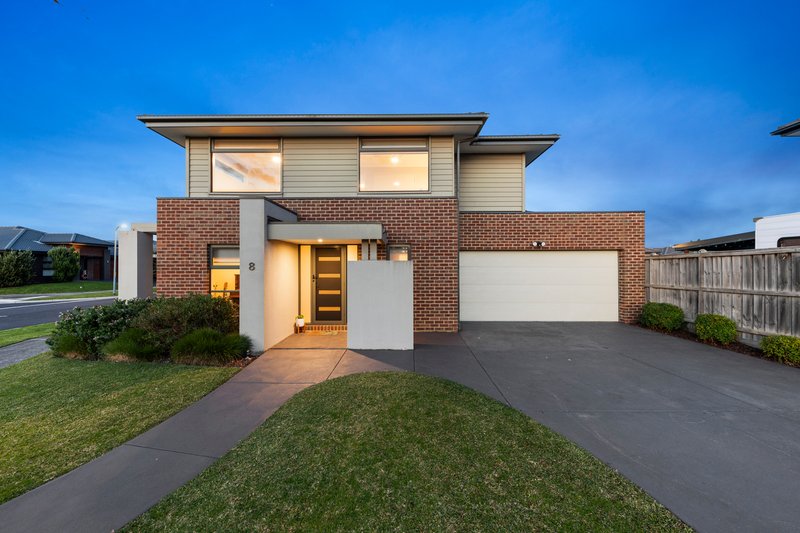 Photo - 8 Callistemon Street, Officer VIC 3809 - Image 1