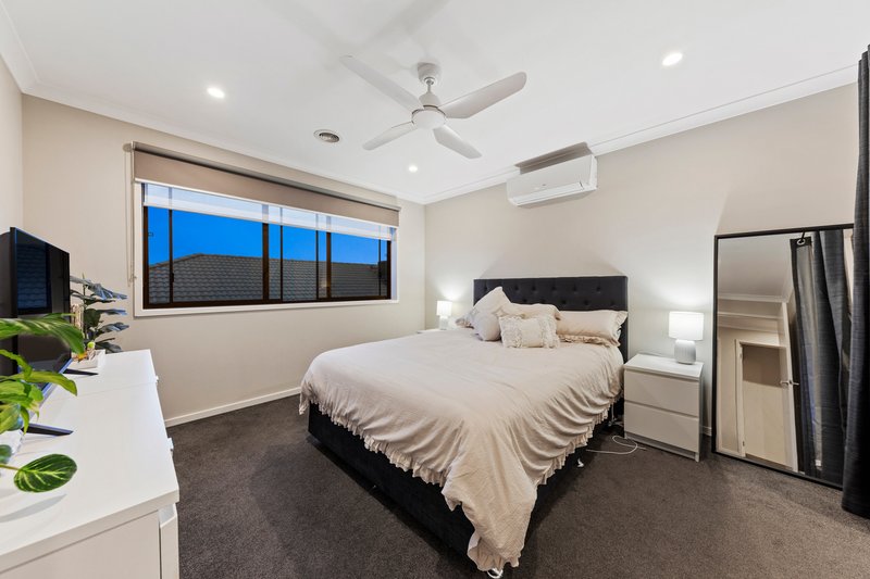 Photo - 8 Callistemon Street, Officer VIC 3809 - Image 11