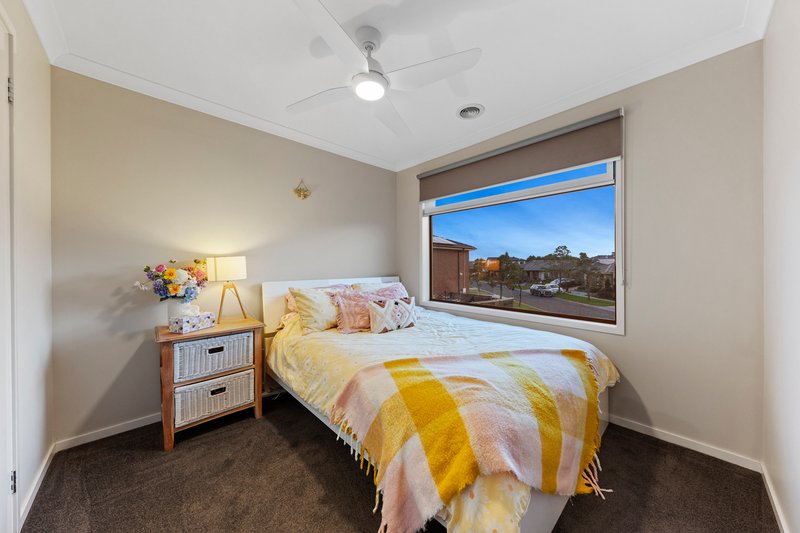Photo - 8 Callistemon Street, Officer VIC 3809 - Image 12