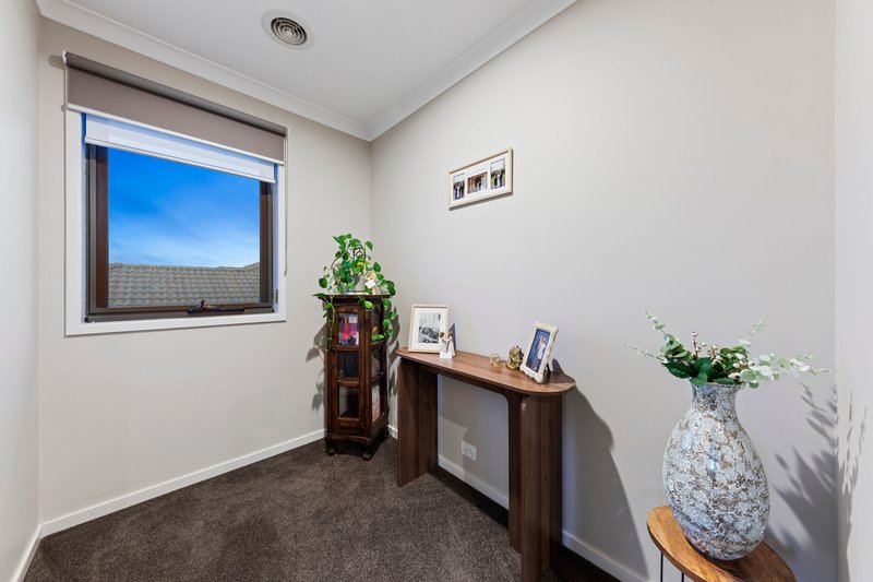Photo - 8 Callistemon Street, Officer VIC 3809 - Image 15