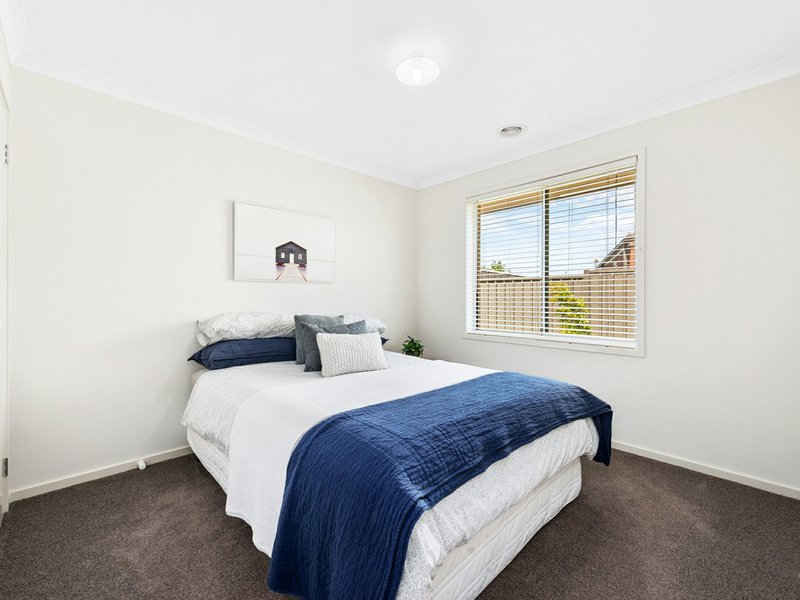 Photo - 8 Calvert Street, Bairnsdale VIC 3875 - Image 11