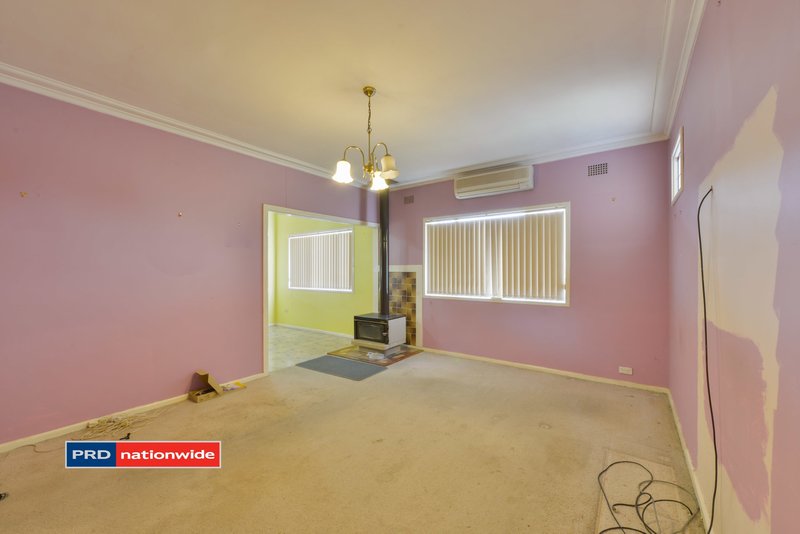 Photo - 8 Cambridge Street, Tamworth NSW 2340 - Image 4