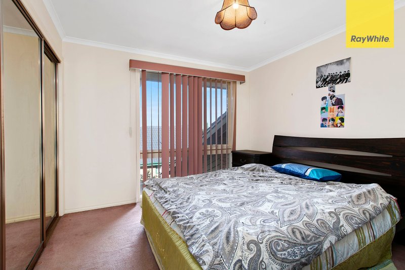 Photo - 8 Camdale Parade, St Albans VIC 3021 - Image 7