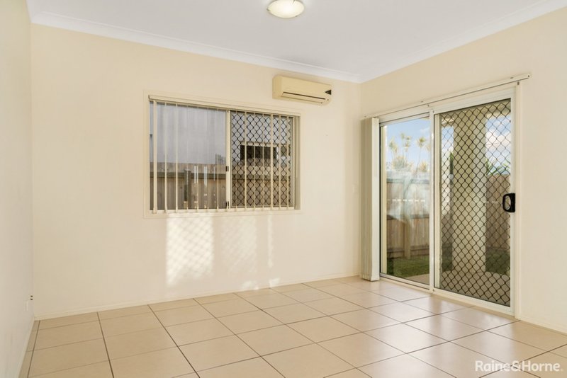 Photo - 8 Canaipa Court, Rothwell QLD 4022 - Image 9