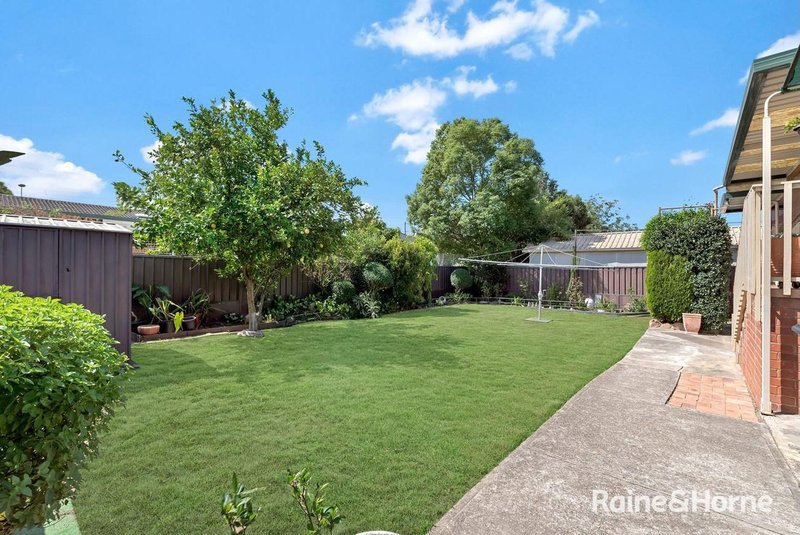 Photo - 8 Canara Place, Smithfield NSW 2164 - Image 8