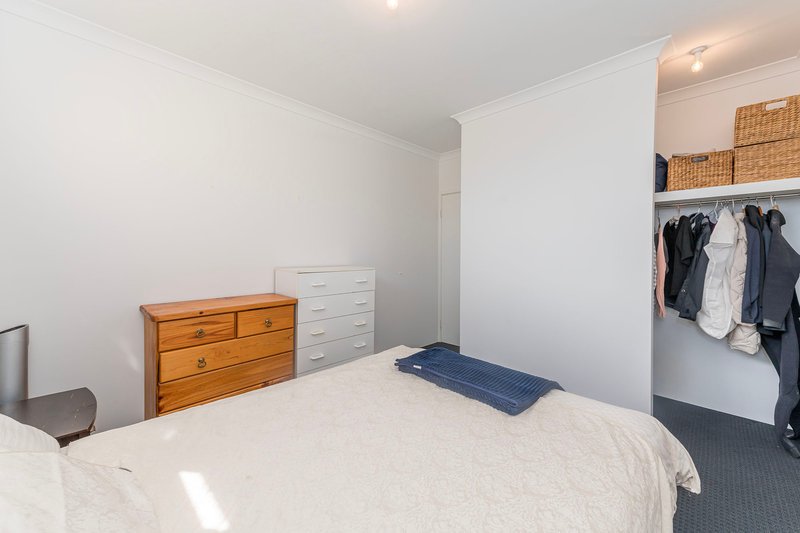 Photo - 8 Canberra Avenue, Landsdale WA 6065 - Image 21