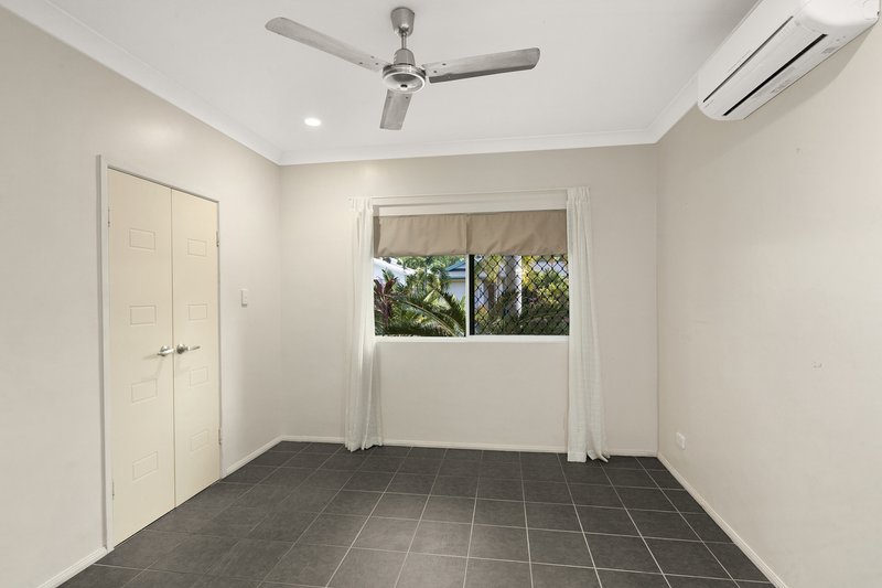 Photo - 8 Capri Close, Kewarra Beach QLD 4879 - Image 8