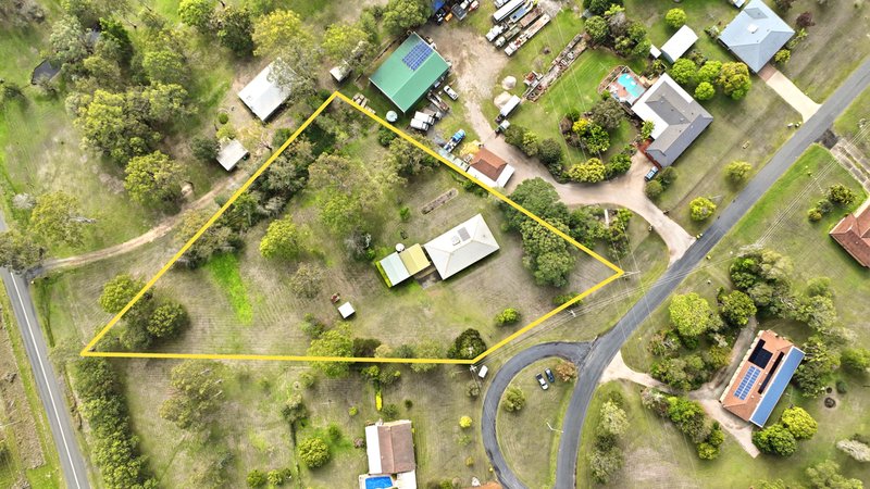 Photo - 8 Caramana Drive, Waterview Heights NSW 2460 - Image 3