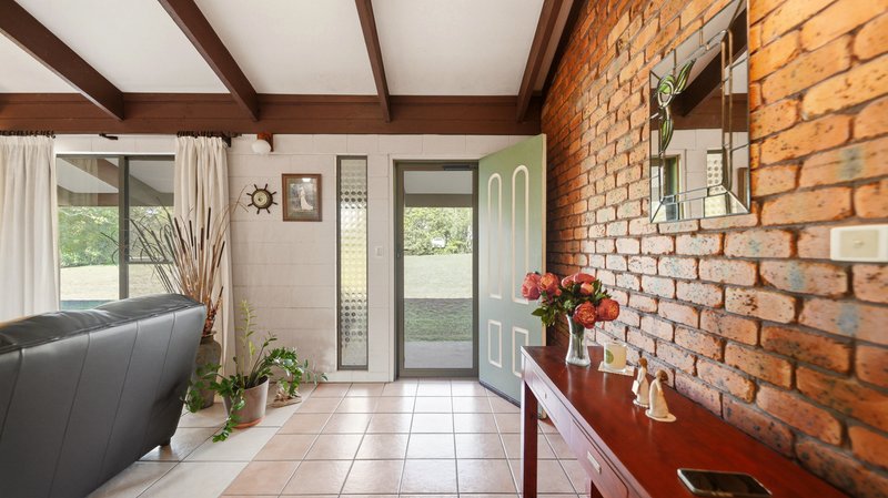 Photo - 8 Caramana Drive, Waterview Heights NSW 2460 - Image 4