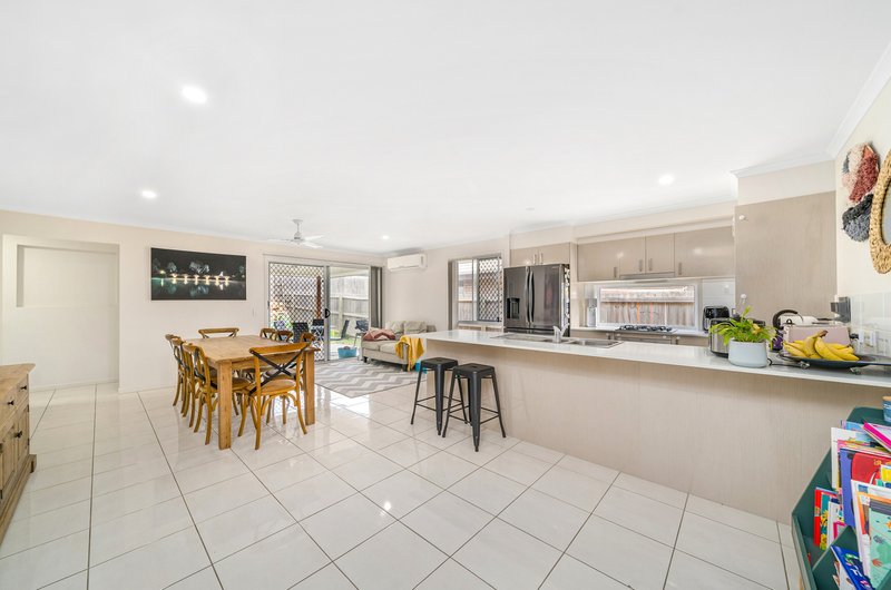 8 Cardamom Close, Griffin QLD 4503