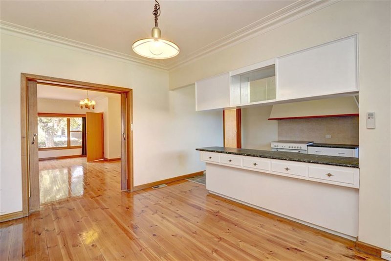 Photo - 8 Cardigan Avenue, Alfredton VIC 3350 - Image 5