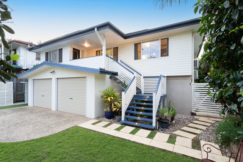 Photo - 8 Carissa Street, Arana Hills QLD 4054 - Image 4