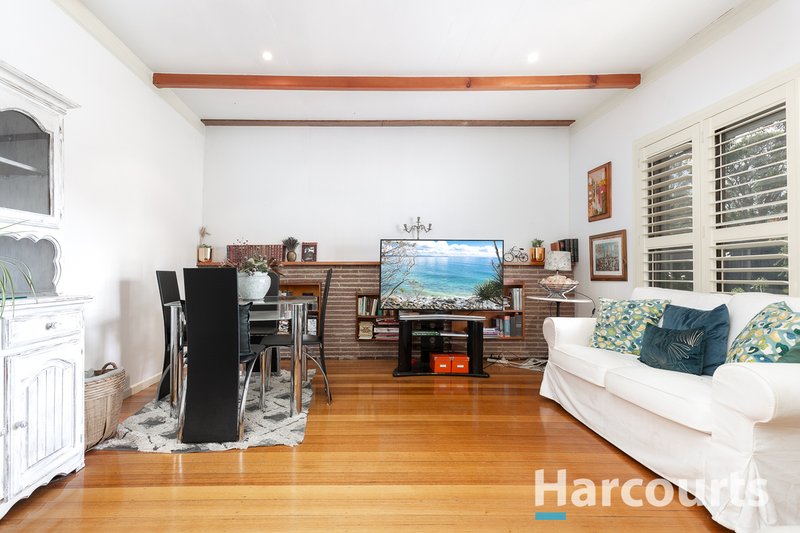 Photo - 8 Carlton Road, Dandenong North VIC 3175 - Image 3