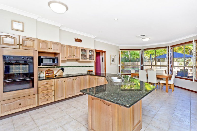 Photo - 8 Carnarvon Drive, Frenchs Forest NSW 2086 - Image 3