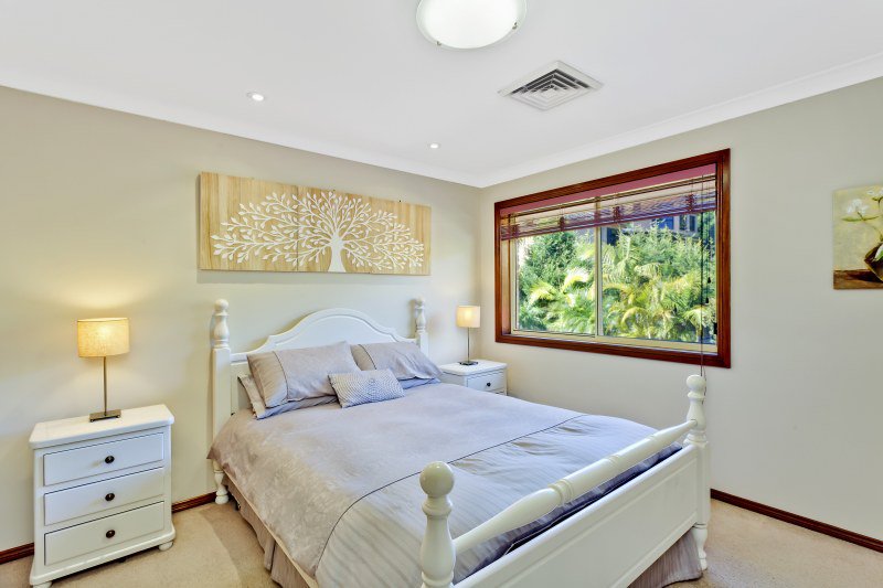 Photo - 8 Carnarvon Drive, Frenchs Forest NSW 2086 - Image 8