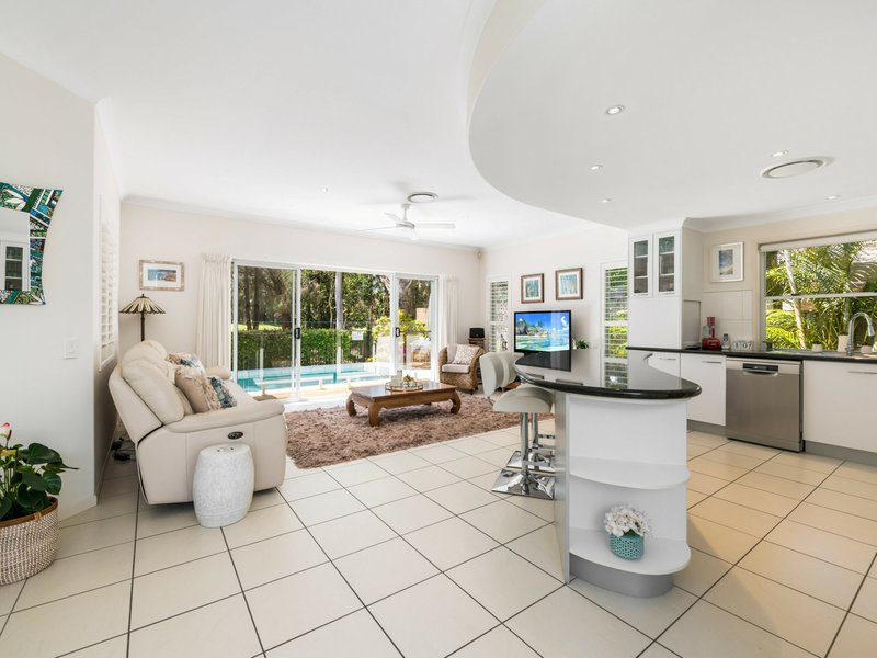 Photo - 8 Carnoustie Court, Twin Waters QLD 4564 - Image 7