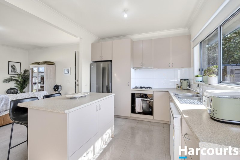 Photo - 8 Carolanne Drive, Drysdale VIC 3222 - Image 3
