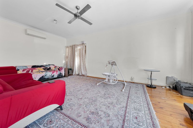 Photo - 8 Caroline Street, Dandenong VIC 3175 - Image 3