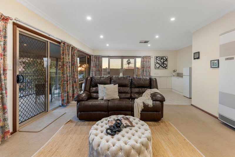 Photo - 8 Carribean Terrace, Modbury Heights SA 5092 - Image 5