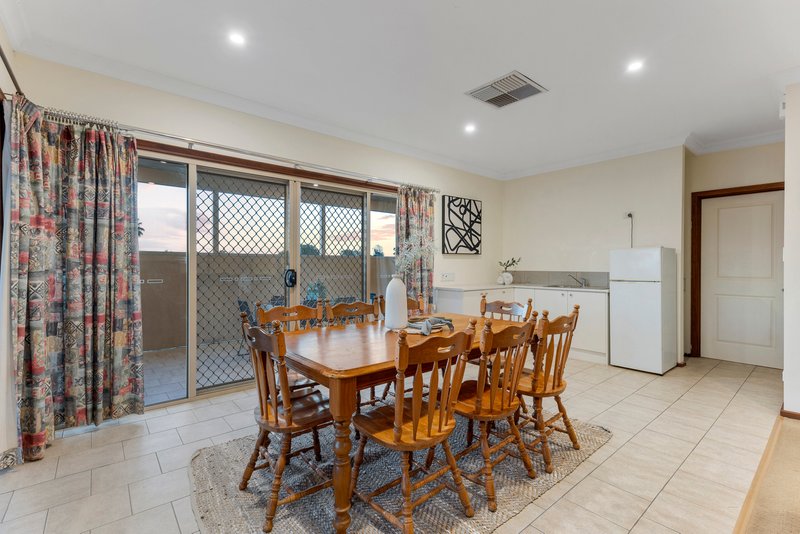 Photo - 8 Carribean Terrace, Modbury Heights SA 5092 - Image 12