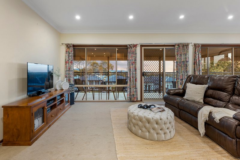 Photo - 8 Carribean Terrace, Modbury Heights SA 5092 - Image 14