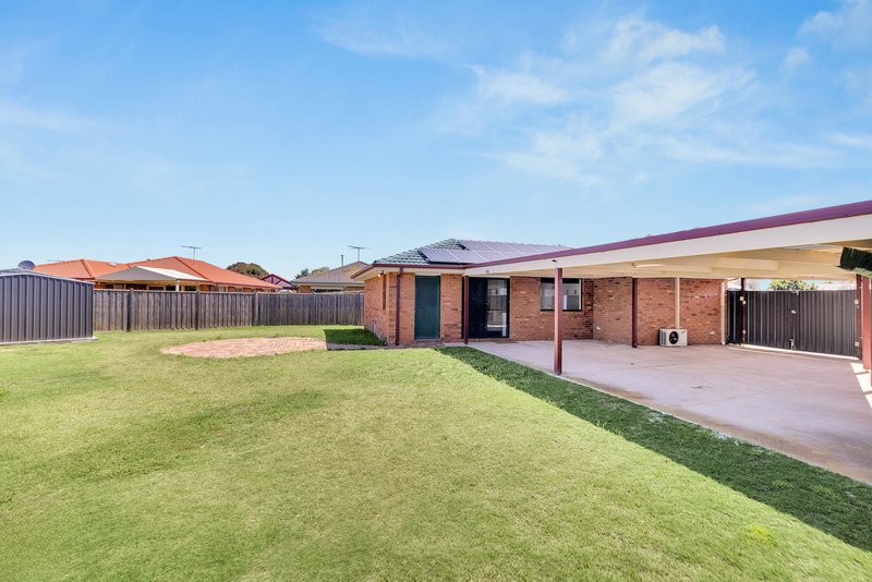 Photo - 8 Carrington Close, Wyndham Vale VIC 3024 - Image 9