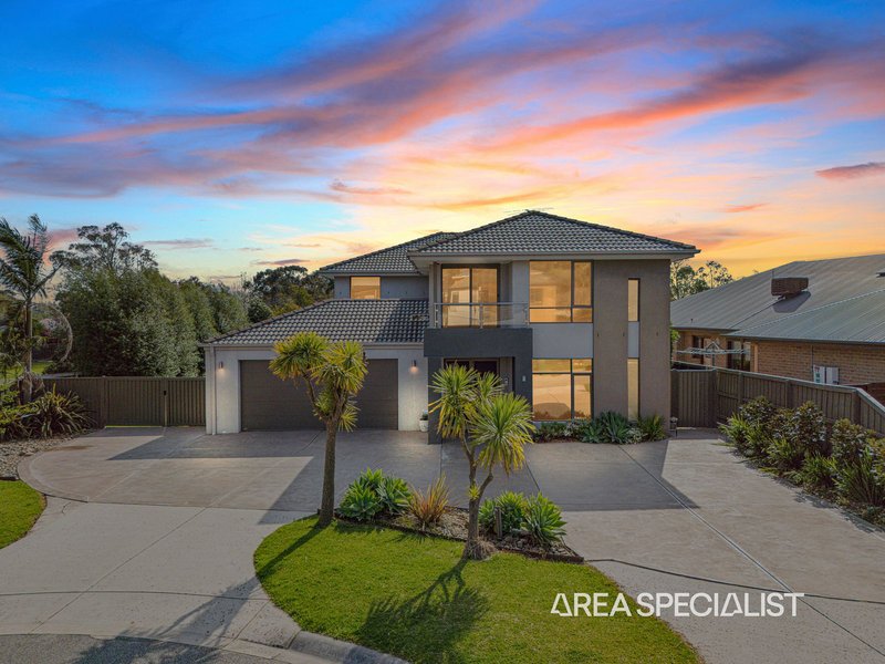 Photo - 8 Casey Court, Pakenham VIC 3810 - Image 1