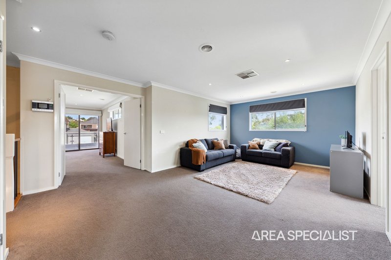 Photo - 8 Casey Court, Pakenham VIC 3810 - Image 24