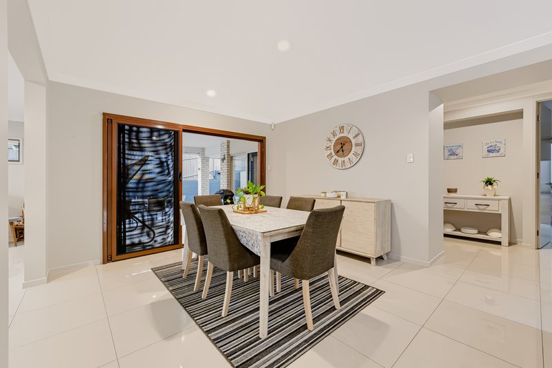 Photo - 8 Caspian Parade, Warner QLD 4500 - Image 4
