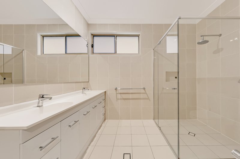Photo - 8 Caspian Parade, Warner QLD 4500 - Image 13
