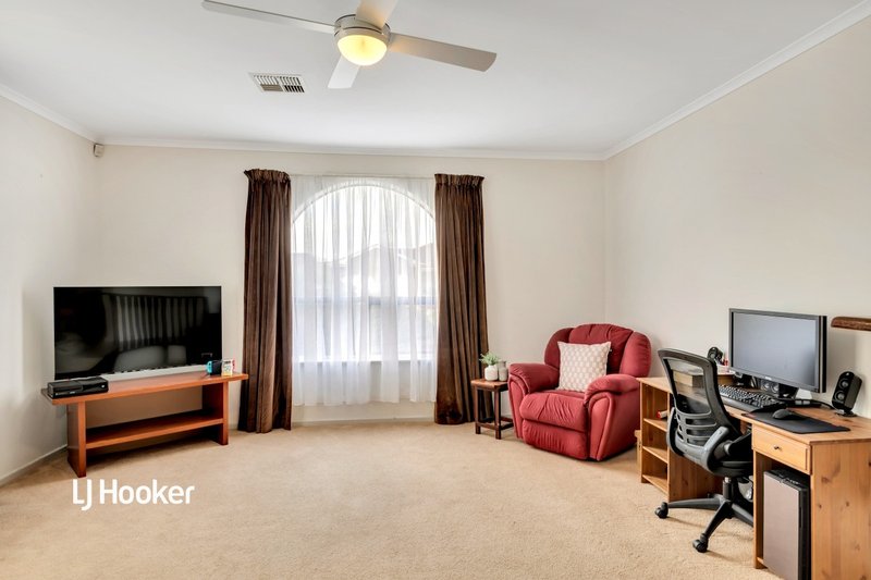 Photo - 8 Cassab Street, Hope Valley SA 5090 - Image 3