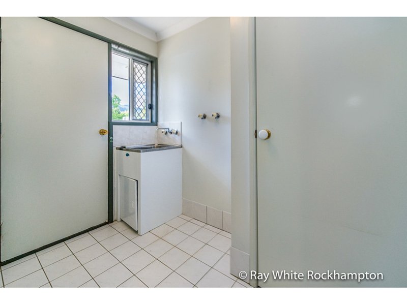 Photo - 8 Cassia Street, Norman Gardens QLD 4701 - Image 7