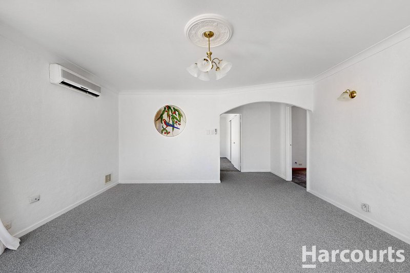 Photo - 8 Castle Court, Kallaroo WA 6025 - Image 3