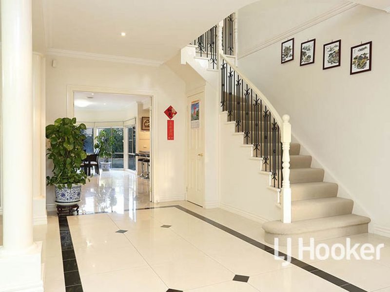 Photo - 8 Castlewood Place, Point Cook VIC 3030 - Image 2