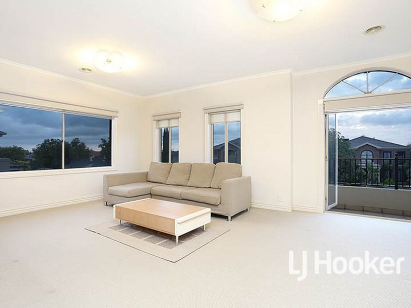 Photo - 8 Castlewood Place, Point Cook VIC 3030 - Image 10