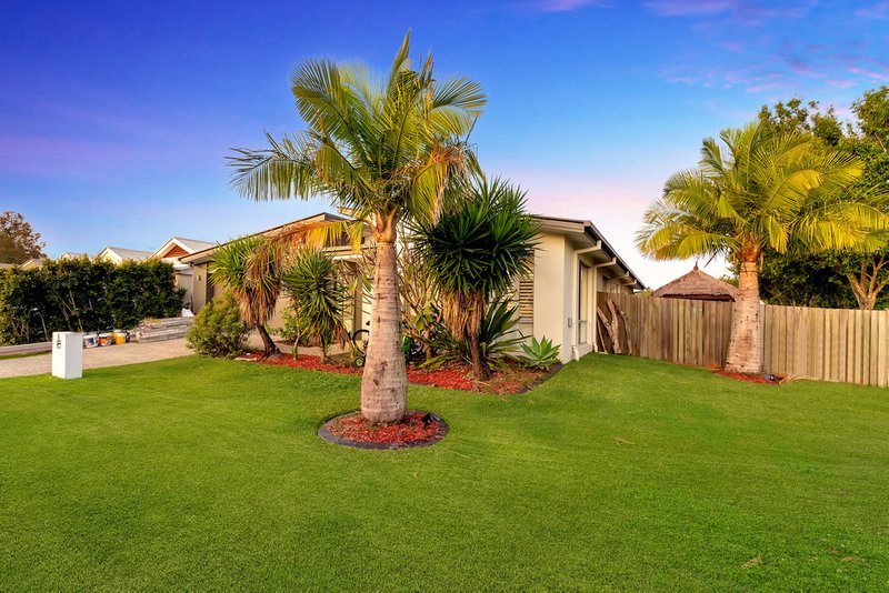 Photo - 8 Casuarina Way, Helensvale QLD 4212 - Image 6