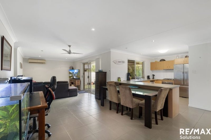 Photo - 8 Catalina Ave , Bray Park QLD 4500 - Image 4