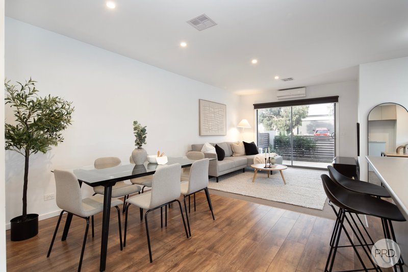 Photo - 8 Catalina Court, Ballarat East VIC 3350 - Image 2