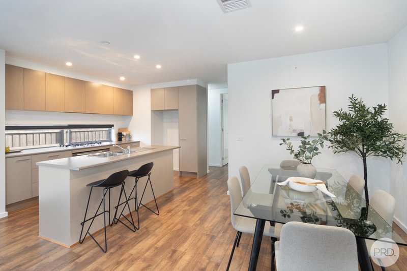 Photo - 8 Catalina Court, Ballarat East VIC 3350 - Image 4