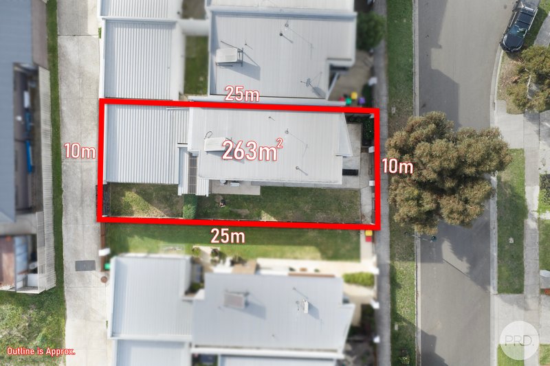 Photo - 8 Catalina Court, Ballarat East VIC 3350 - Image 14
