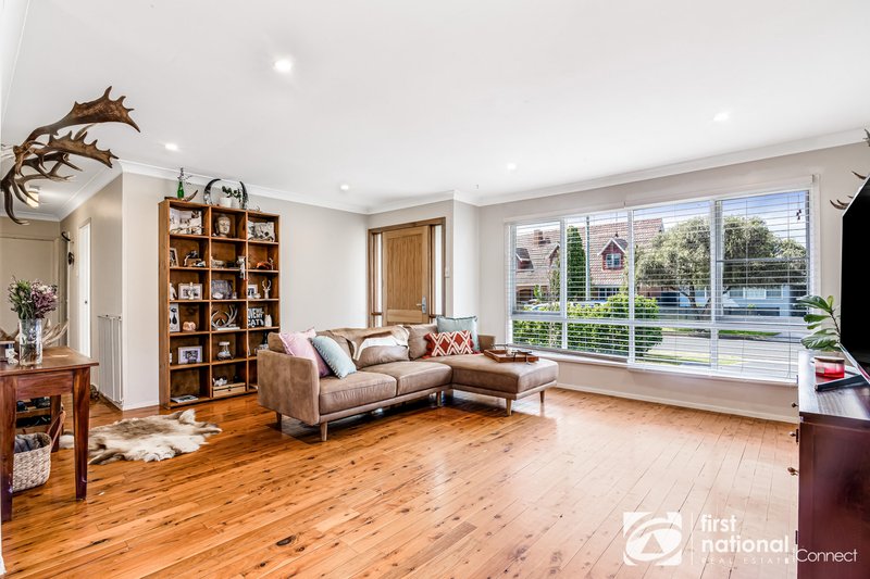 Photo - 8 Catchpole Avenue, Hobartville NSW 2753 - Image 2