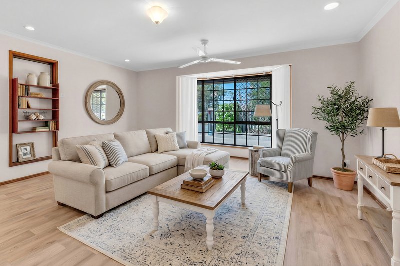 Photo - 8 Cathedral Avenue, Molendinar QLD 4214 - Image 7