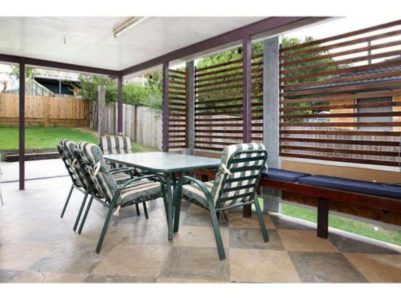 Photo - 8 Cedlen St , Camp Hill QLD 4152 - Image 5