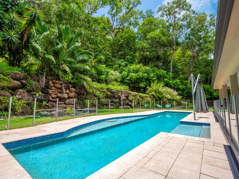 8 Celebration Close, Clifton Beach QLD 4879